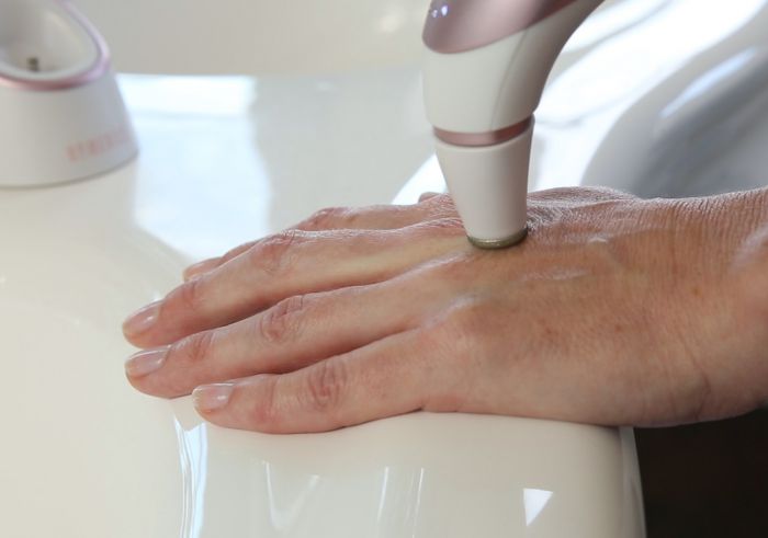 Апарат для мікродермабразії Radiance Rose